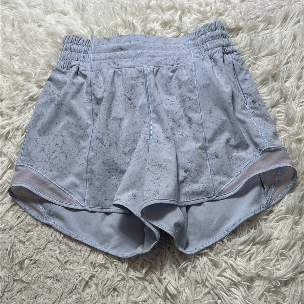 Lululemon Hotty Hot High-Rise Lined Short 4" Gravel Dust Pastel Blue Multi